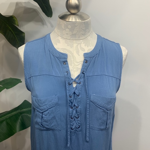 Sleeveless Blue Lace-Up Dress - Picture 4 of 7